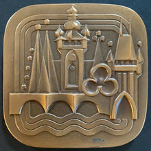Load image into Gallery viewer, 1978 World & European Ice Hockey Championships Prague Participation Medal + Box