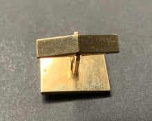 Load image into Gallery viewer, c1960's Toronto Maple Leaf 10k Gold Cufflinks NHL Hockey George Edwards Jewelers