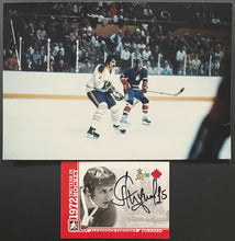 Load image into Gallery viewer, 1976 NHL Buffalo Sabres Soviet Wings Signed Yakushev Autographed Card + Photo