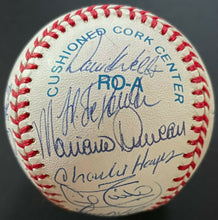 Load image into Gallery viewer, 1996 World Series Champs New York Yankees Team Signed Baseball x22 Jeter JSA LOA