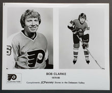 Load image into Gallery viewer, 1979-80 NHL Philadelphia Flyers Hall Of Famer Bob Clarke Team Issued Photo