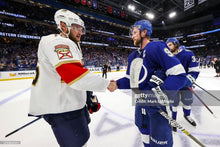 Load image into Gallery viewer, 2022 Steven Stamkos Playoff Game Worn Bauer Gloves Photo Matched Tampa Bay NHL
