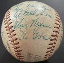 Load image into Gallery viewer, 1964 I.L. Toronto Maple Leaf Team Signed x19 Autographed Baseball Vintage