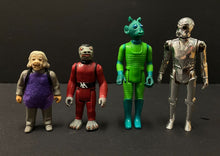 Load image into Gallery viewer, 1978/80 Ugnaught Greedo C-3P0 Snaggletooth Loose Star Wars Kenner Figurines