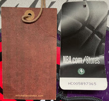 Load image into Gallery viewer, Vince Carter Toronto Raptors Swingman Jersey Mitchell & Ness Hardwood Classics