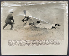 Load image into Gallery viewer, 1951 Original Jackie Robinson Wire Photo MLB Baseball Los Angeles Dodgers VTG