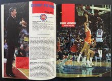 Load image into Gallery viewer, 1986 NBA Basketball Program Detroit Pistons New York Knicks Copps Coliseum