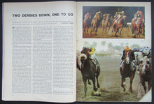 Load image into Gallery viewer, 1970 Sports Illustrated Magazine Blackhawks Keith Magnuson Cover (1947 - 2003)