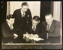 Load image into Gallery viewer, 1925 NFL Football Photo Chicago Bears HOFer Red Grange Signs Film Contract LOA