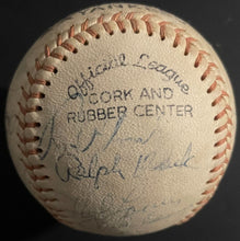 Load image into Gallery viewer, 1972 New York Yankees Team Autographed x19 Baseball Thurman Munson Signed LOA