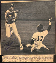 Load image into Gallery viewer, 1981 MLB Baseball Oakland Athletics Rob Picciolo Signed Wire Photo Autographed