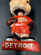 Load image into Gallery viewer, 1962 Detroit Red Wings Mini Bobblehead Nodder Vintage NHL Hockey Original Box