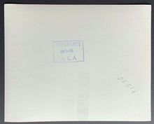 Load image into Gallery viewer, Vintage 1955 Boxing Wire Photo California Crowd Watches Rocky Marciano Training