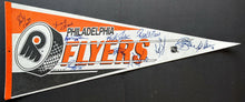 Load image into Gallery viewer, 1991-92 Philadelphia Flyers Team Signed NHL Hockey Pennant x11 Autographs