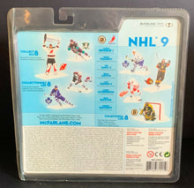 Load image into Gallery viewer, 2004 Mats Sundin Hockey McFarlane Toys NHL Toronto Maple Leafs Figurine NOS