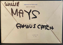 Load image into Gallery viewer, Willie Mays Sports Impressions Figurine Famous Catch 4334/5000 Original Box/LOA