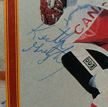 Load image into Gallery viewer, 1981 Junior Hockey Program Wayne Gretzky Bellville Bulls Signed Keith Gretzky