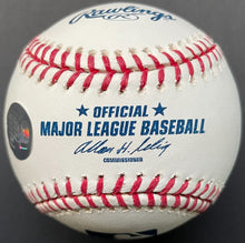 Load image into Gallery viewer, George Bell Autographed Bud Selig OML Baseball Signed Frozen Pond Blue Jays