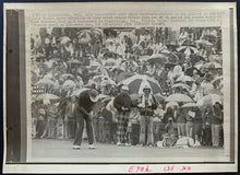 Load image into Gallery viewer, 1974 Vintage Wire Photo Arnold Palmer Putting 18th Hole 2nd Round Canadian Open
