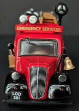 Load image into Gallery viewer, 1950 Ford E82W Van + Portable Pumper Dinky Diecast Metal Matchbox Collectibles