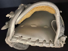 Load image into Gallery viewer, 1993 MLB AL All-Star Team Signed x29 Silver Baseball Glove Puckett Autograph JSA