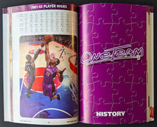 Load image into Gallery viewer, 2002-03 Toronto Raptors Media Guide NBA Basketball Publication