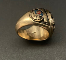 Load image into Gallery viewer, 1976 Bobby Hull Hockey WHA Jostens Salesman's Sample 10K Gold Championship Ring