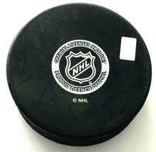 Load image into Gallery viewer, Mike Peca Signed Toronto Maple Leafs NHL Hockey Puck Autographed In Glas Co