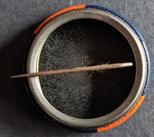 Load image into Gallery viewer, Circa 1950s New York Knicks Vintage Pinback Basketball NBA
