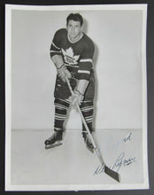 Load image into Gallery viewer, NHL Toronto Maple Leafs NHL Hockey Vic Lynn Signed Turofsky Photo Autograph JSA