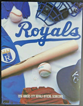 Load image into Gallery viewer, 1996 Kauffman Stadium Paul Molitor 3000th Hit MLB Scorecard Royals v Twins