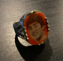 Load image into Gallery viewer, 1964 The Beatles Vari-Vue Flicker Rings John Paul George Ringo Vintage Music