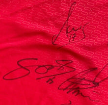 Load image into Gallery viewer, 2004-05 Premier League Liverpool Team Signed Autographed Soccer Jersey LOA