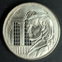 Load image into Gallery viewer, 1974 Franklin Mint U.S. Bicentennial Francis Hopkinson 92.5% Silver Coin