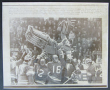 Load image into Gallery viewer, 1969 World Hockey Championship Wire Photo - Russia Celebrating Victory In Sweden