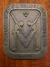 Load image into Gallery viewer, 1976 World Figure Skating Championships Participation Medal Göteborg, Sweden
