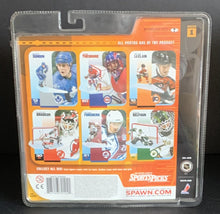 Load image into Gallery viewer, 2001 Mats Sundin Hockey McFarlane Toys NHL Toronto Maple Leafs Figurine NOS