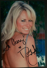Load image into Gallery viewer, Deana Carter Signed Autograph Photo Country Singer Songwriter Signed Vintage