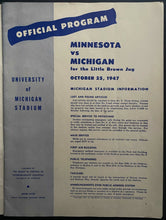 Load image into Gallery viewer, 1947 NCAA Football University of Michigan Wolverines Program Homecoming Game