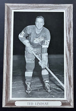 Load image into Gallery viewer, 1950-64 Beehive Corn Syrup Group 3 Hockey Photo Ted Lindsay NHL