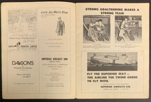 Load image into Gallery viewer, 1972 USHL Hockey Program Thunder Bay vs Sioux City Musketeers Vintage