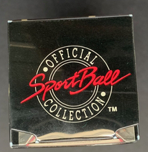 Load image into Gallery viewer, 1996 Toronto Blue Jays Budig Baseball Branded Golf Balls x3 Powell Raven 332