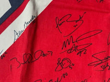 Load image into Gallery viewer, 1999 New York Giants Team Signed Flag NFL Football Michael Strahan JSA LOA