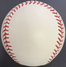 Load image into Gallery viewer, Ichiro Suzuki Signed Major League Rawlings Baseball Autographed Mariners JSA LOA