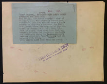 Load image into Gallery viewer, 1925 NFL Football Photo Chicago Bears HOFer Red Grange Signs Film Contract LOA