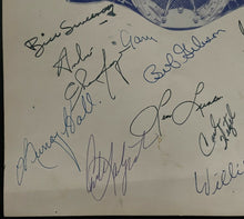 Load image into Gallery viewer, 1968 Hickock Awards 22 Autographs Program + Cufflinks Yastrzemski Willie Pep
