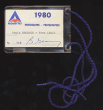 Load image into Gallery viewer, 1980 Denis Brodeur CFL Montreal Alouettes Photo Pass Vtg Football Auto Bob Geary