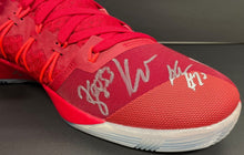 Load image into Gallery viewer, 2019 FIBA Canada Men's Basketball Team Signed Nike Hyperdunks Autographed LOA
