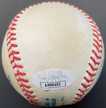 Load image into Gallery viewer, Robin Yount Autographed Rawlings OMLB Baseball Signed JSA Milwaukee Brewers HOF