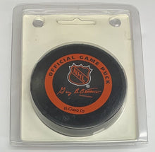 Load image into Gallery viewer, 1999 Toronto Maple Leafs Hockey Puck Memories & Dreams NHL Hockey INGLASCO